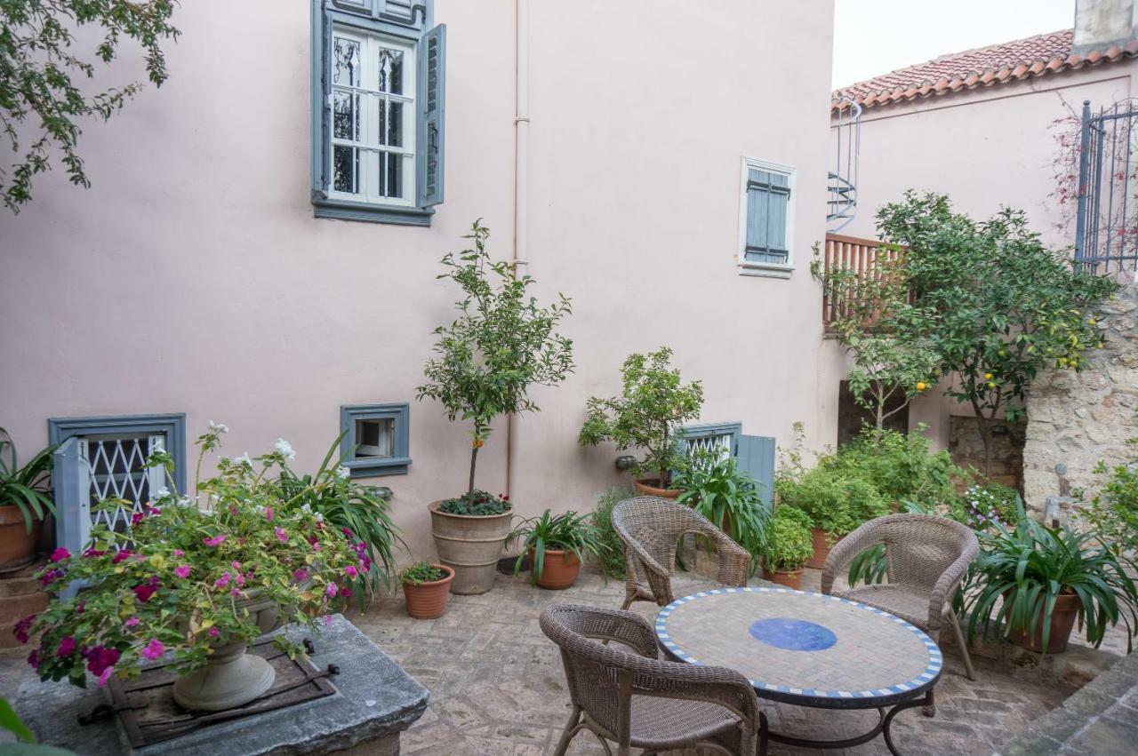 Acropolis Villa In Plaka Athen Eksteriør billede