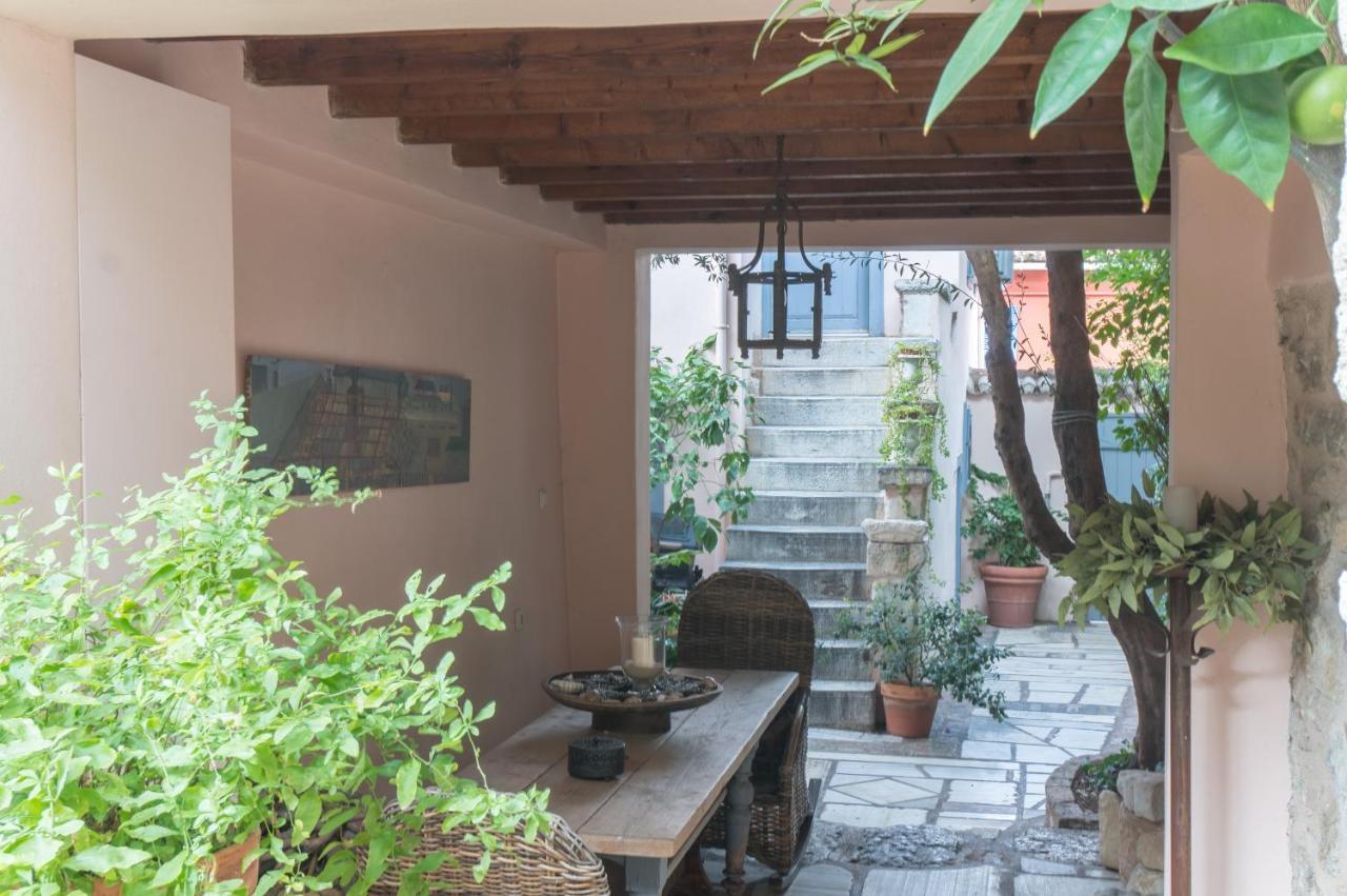 Acropolis Villa In Plaka Athen Eksteriør billede