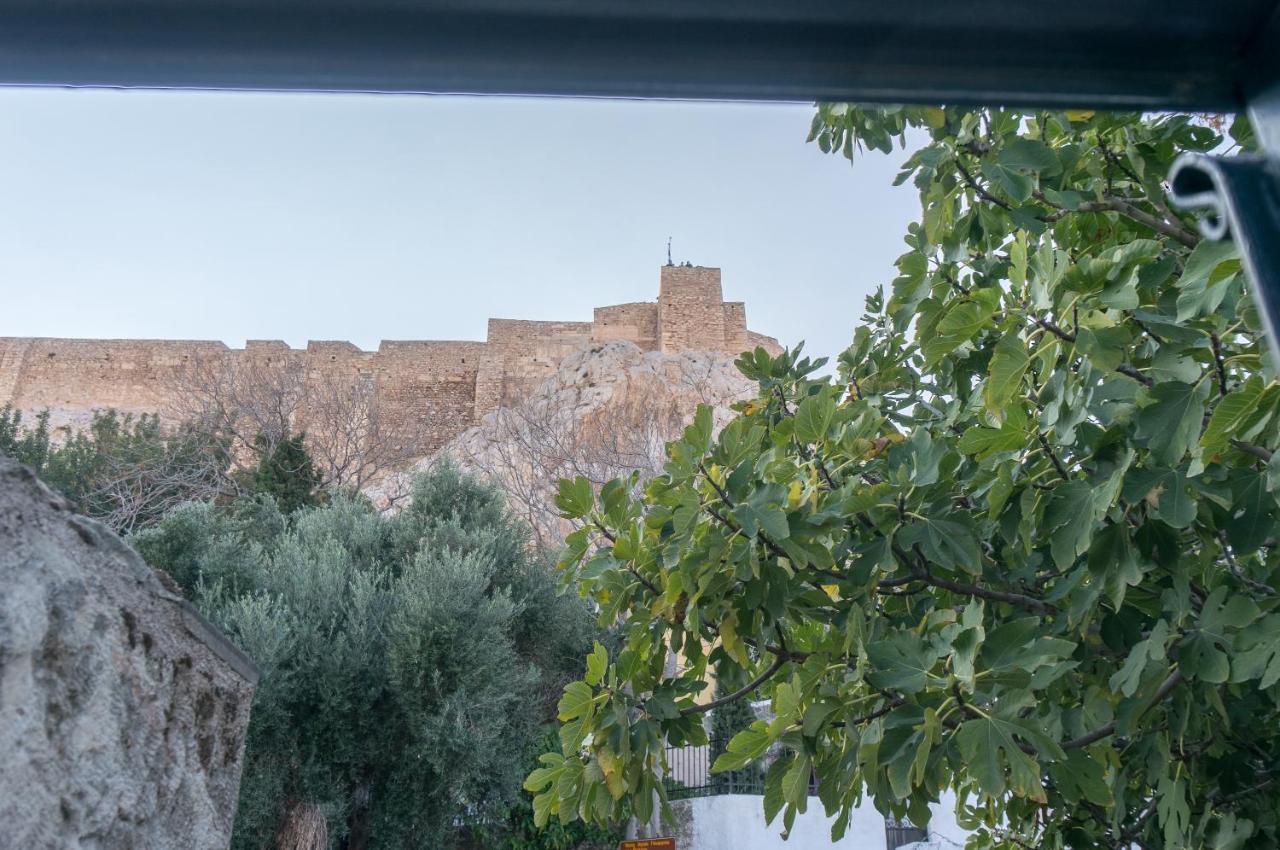 Acropolis Villa In Plaka Athen Eksteriør billede